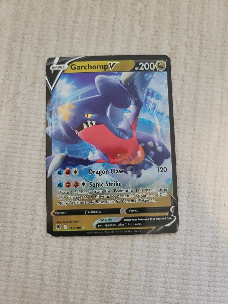 Garchomp V Pokemon Card - 117/189 thumbnail