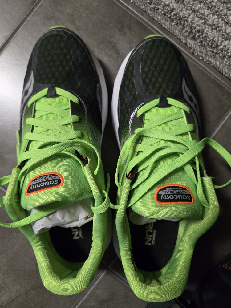 Saucony Running Shoes - Mens US 10 - photo 4