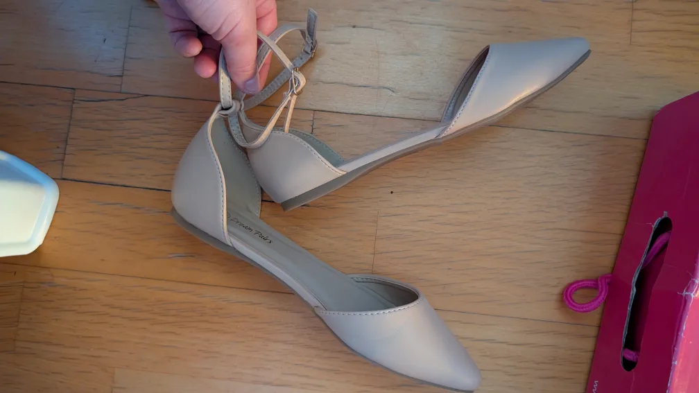 Dream Pairs nude Beige Ankle Strap Flats - Size 7.5 image indicator(4)