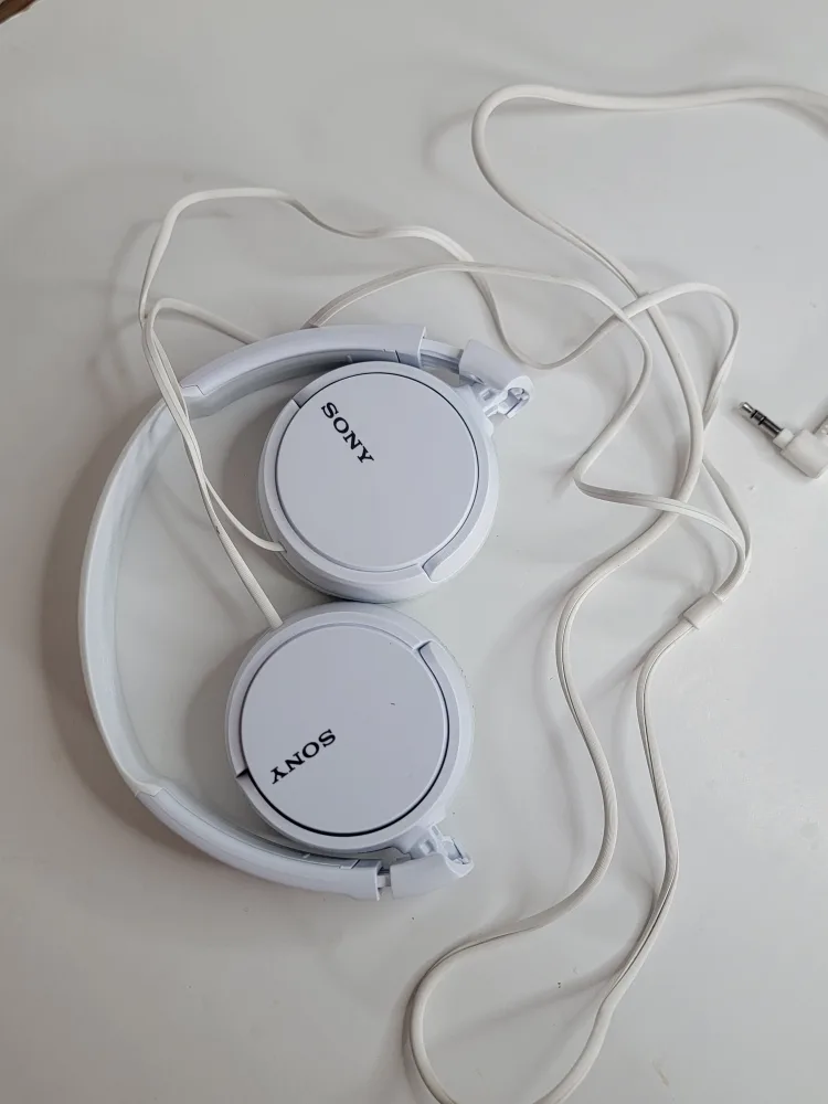Sony White Headphones thumbnail