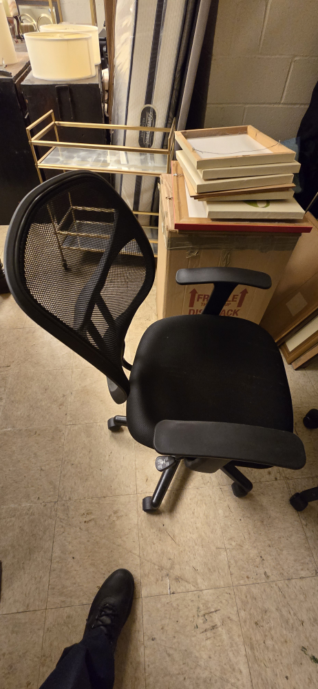 Black Mesh Office Chair