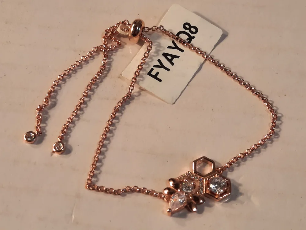 Rose Gold on 925 silver Bee Bracelet image indicator(7)
