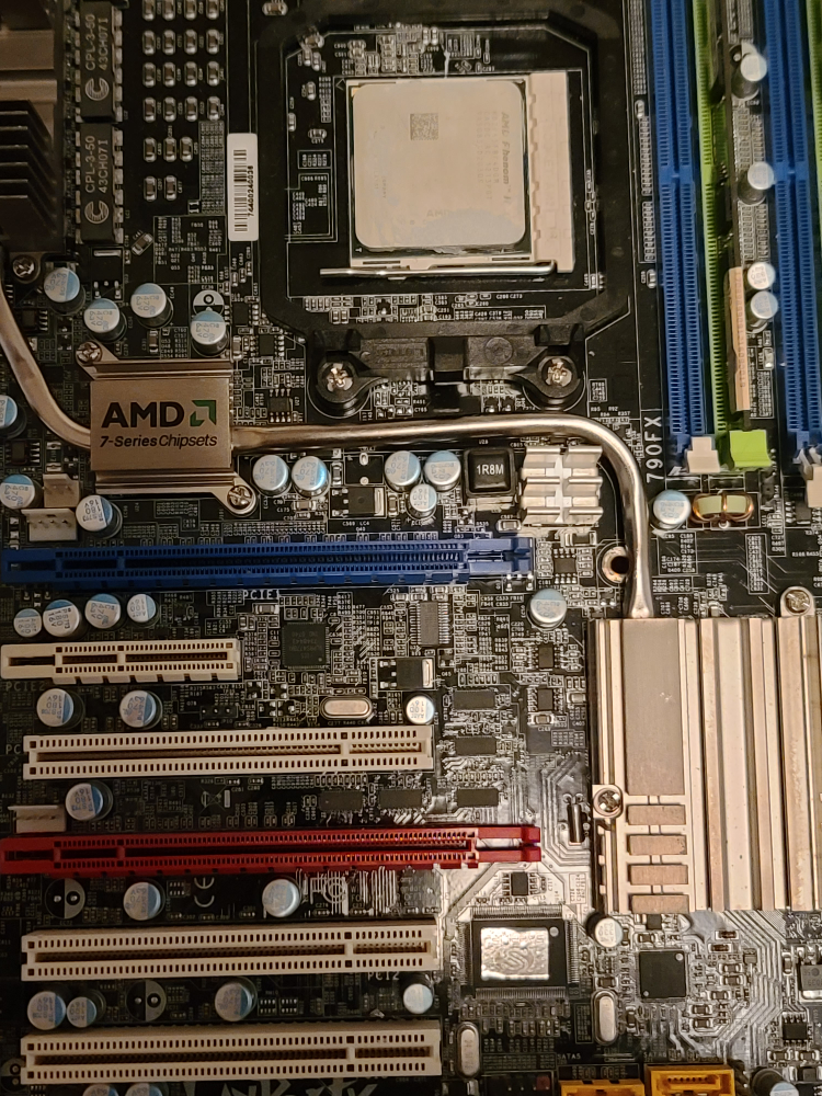 AMD 7-Series Chipsets Motherboard