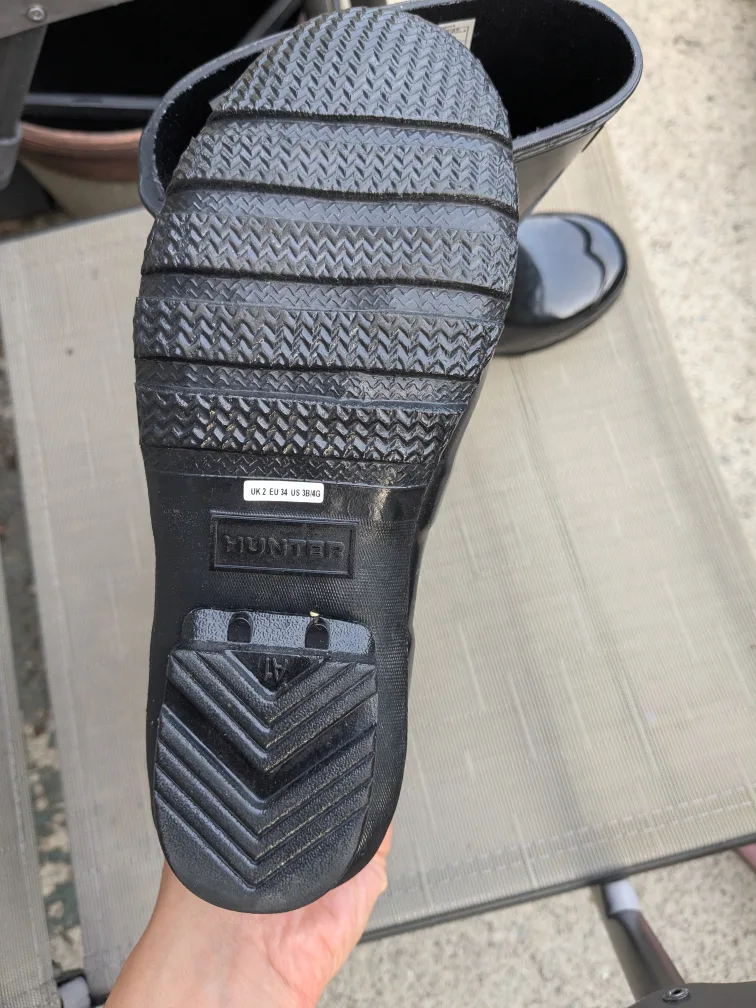 Hunter Black Rain Boots - childrens 3/4 image indicator(3)