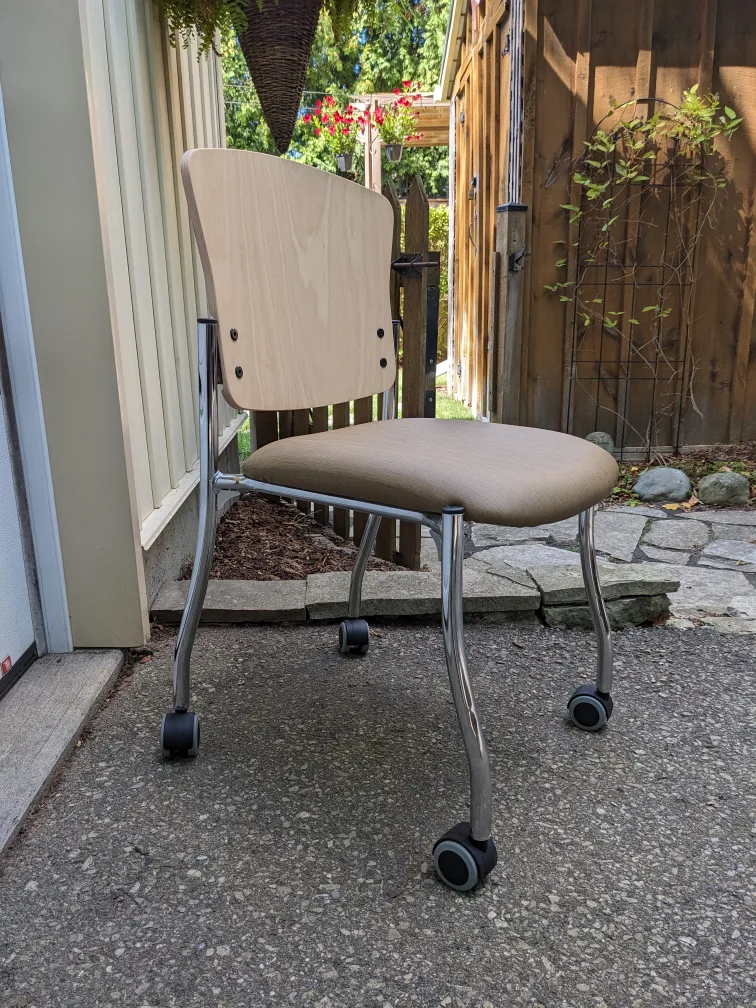 Brand New Modern Office Chair By Staples image indicator(2)