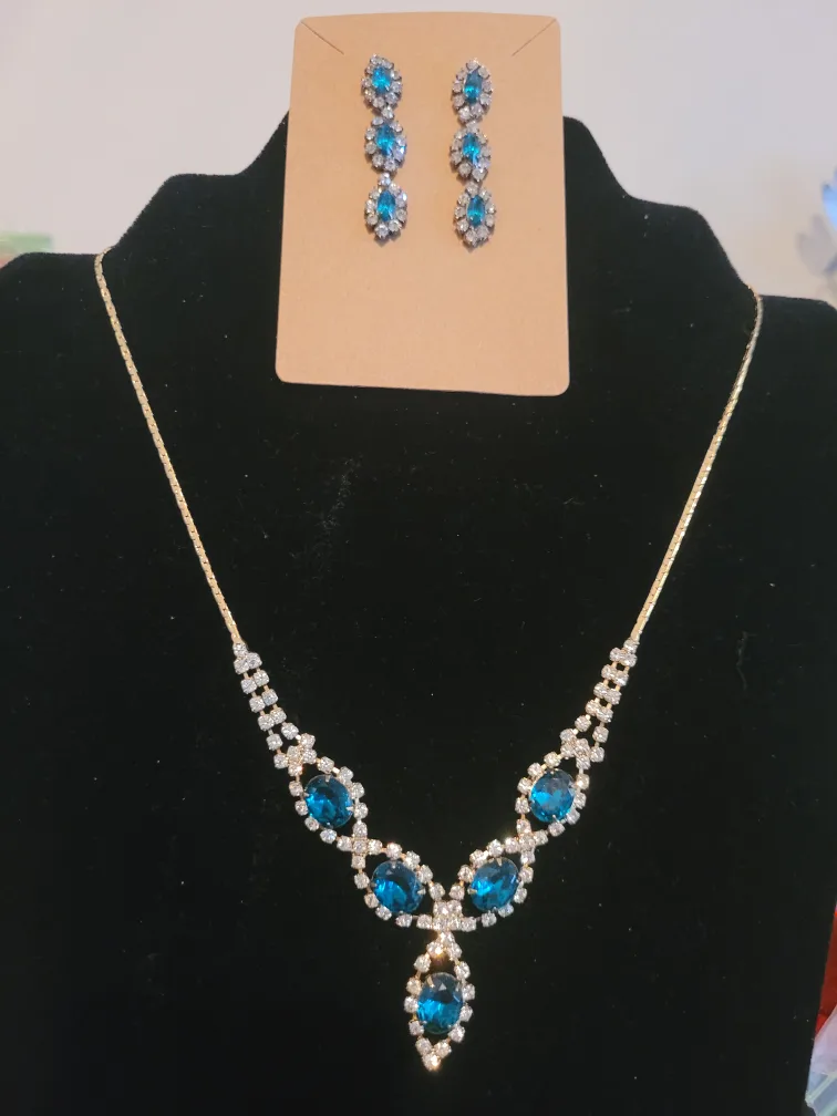 Blue Stone Necklace & Earrings Set thumbnail