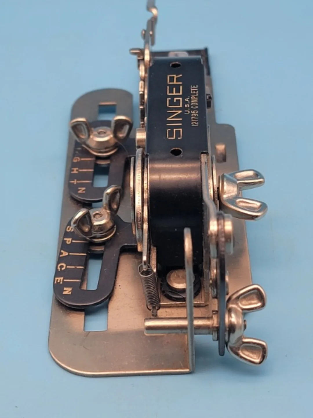 Vintage Singer #121795 BUTTONHOLE ATTACHMENT image indicator(6)