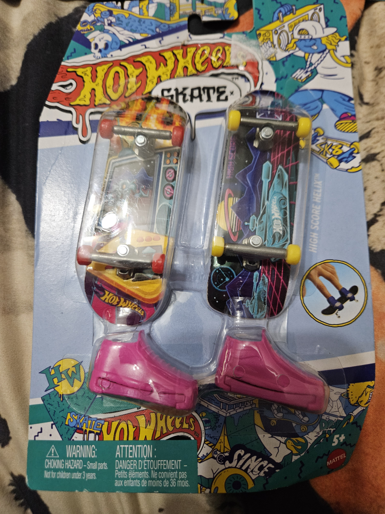 Hot Wheels Skate Fingerboard & Shoe Bundle - photo 3
