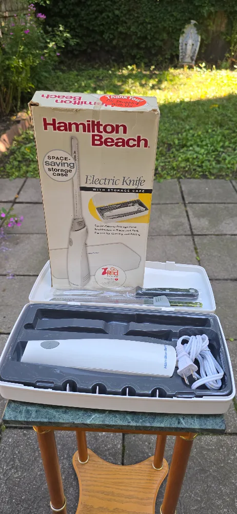 Hamilton Beach Electric Knife with Storage Case thumbnail