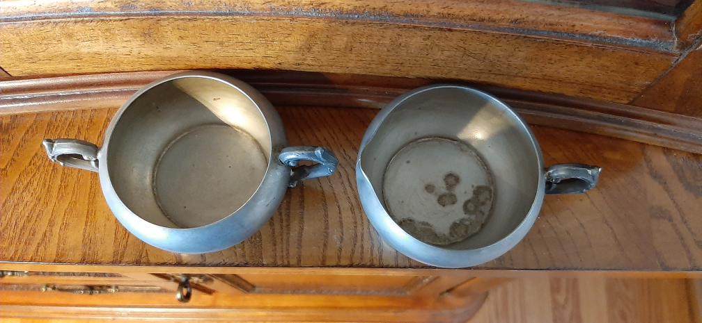 Vintage Pewter Creamer and Sugar Bowl Set - photo 4