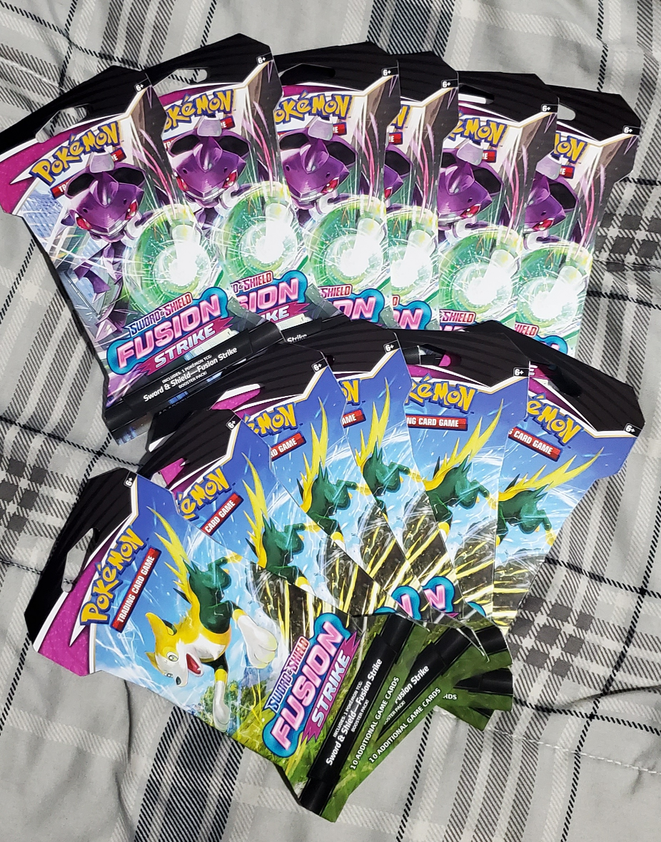 Pokemon x12 Fusion Strike Sleeved Booster Packs