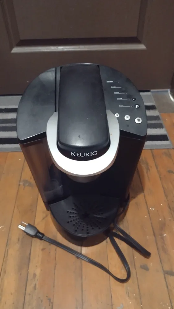 Keurig Single-Serve Coffee Maker thumbnail