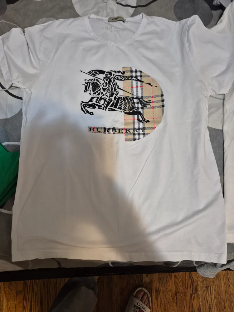 Burberry White T-Shirt thumbnail