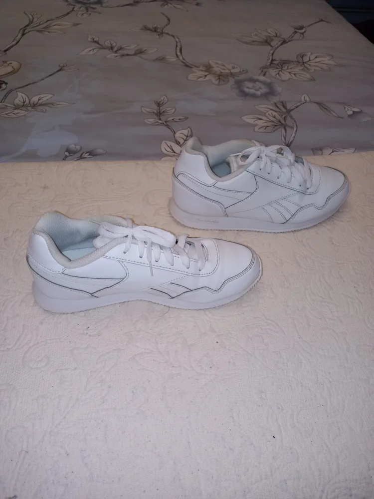 Reebok Womens Running Shoes - Size 4.5 image indicator(3)