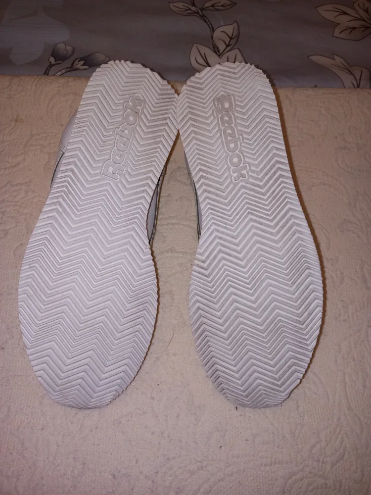 Reebok Womens Running Shoes - Size 4.5 image indicator(5)