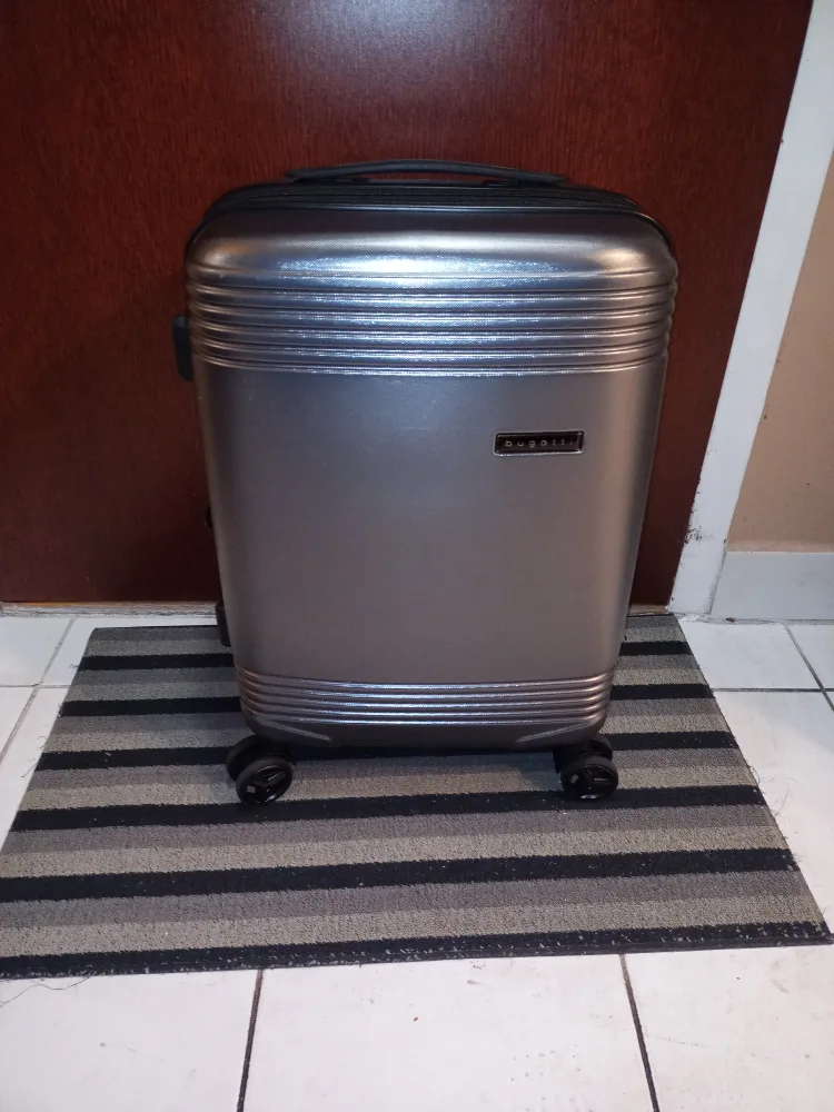 Carry On Luggage - Bugatti thumbnail