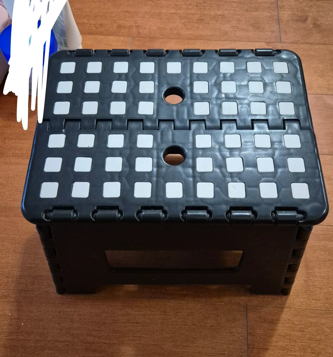❗️GOTTA GO❗️Folding Step Stool - Black thumbnail