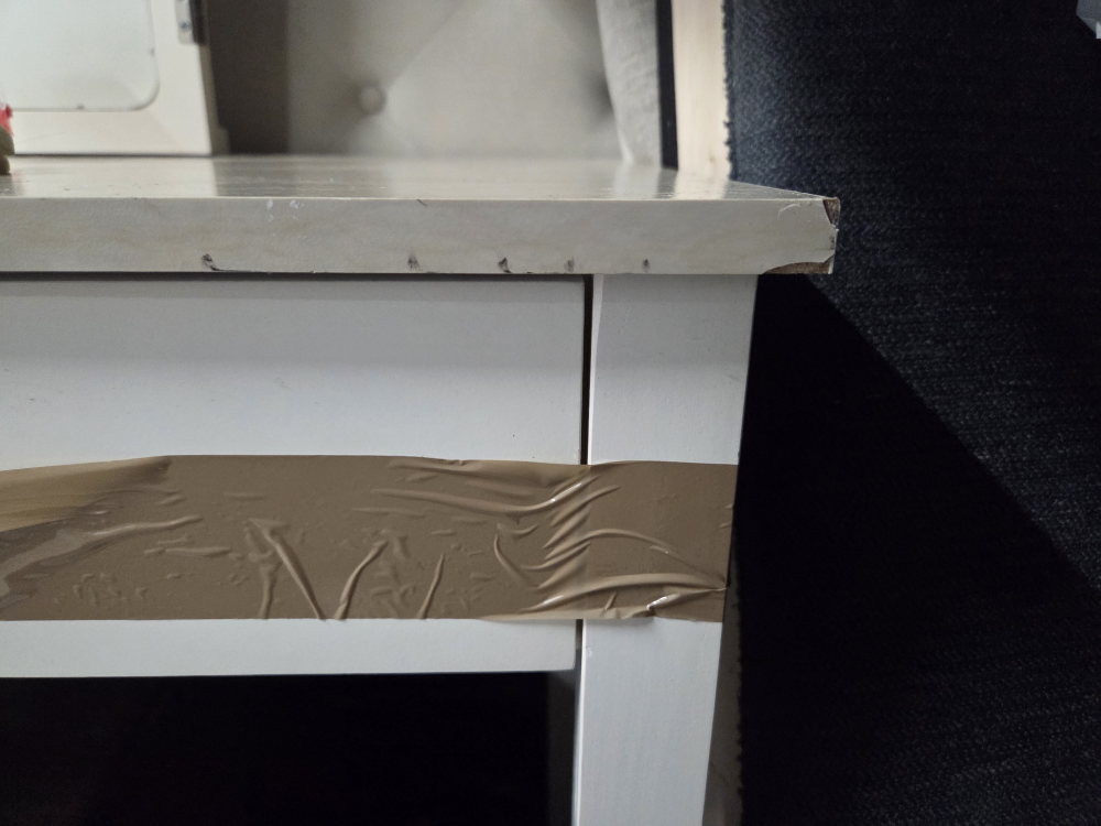 White Vanity Set with Tri-fold Mirror - photo 3