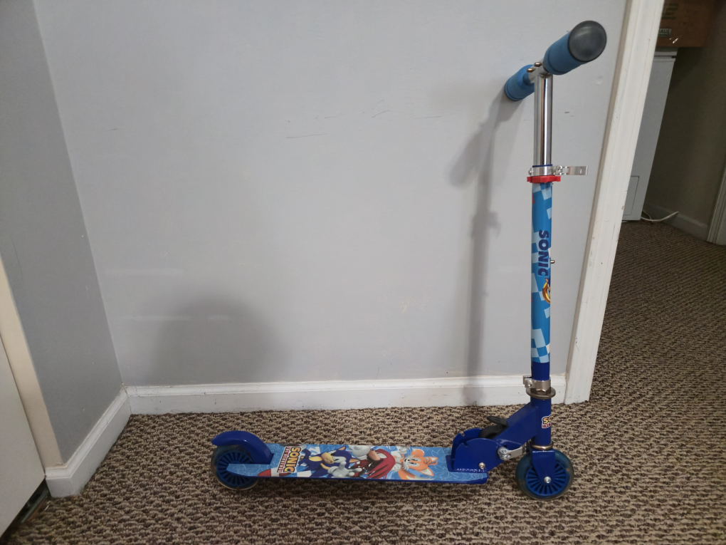 Sonic the Hedgehog Kids Scooter
