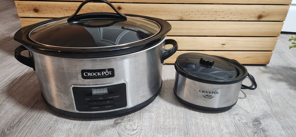 Crock-Pot Slow Cooker and Little Dipper