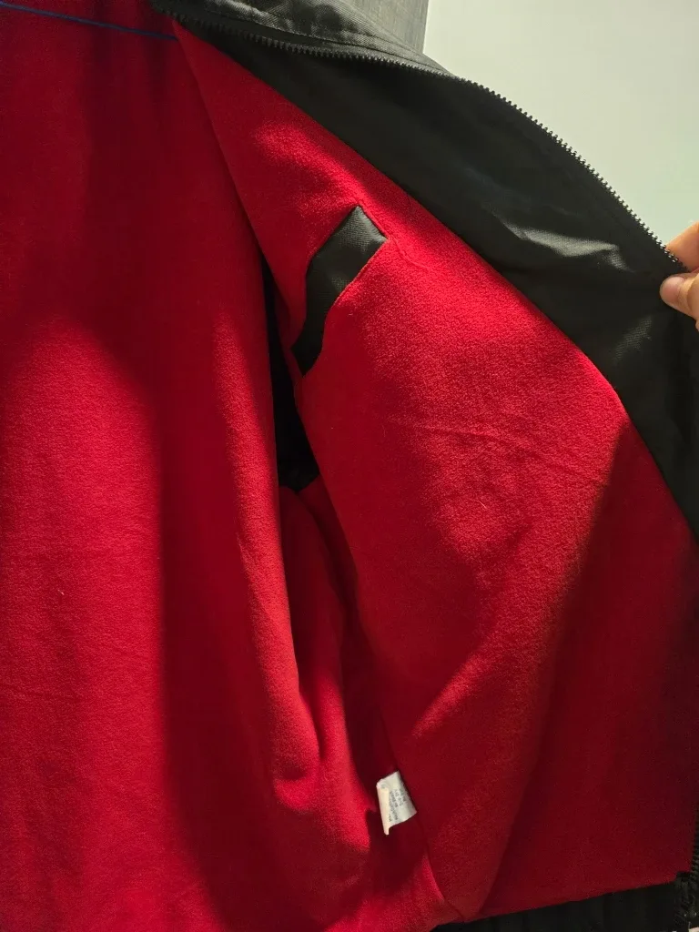 Molson Canadian jacket image indicator(3)