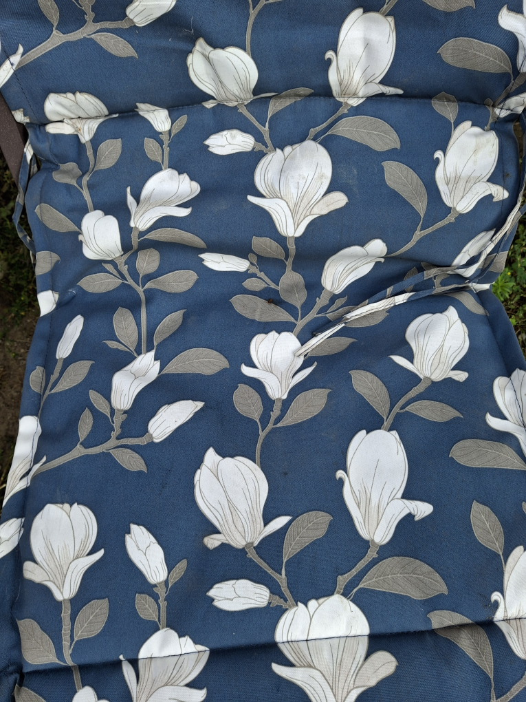 Two outdoor chairs. - photo 2