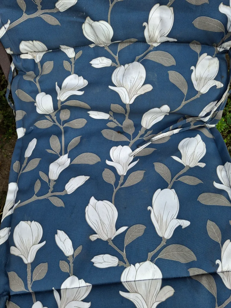 Two outdoor chairs. image indicator(2)