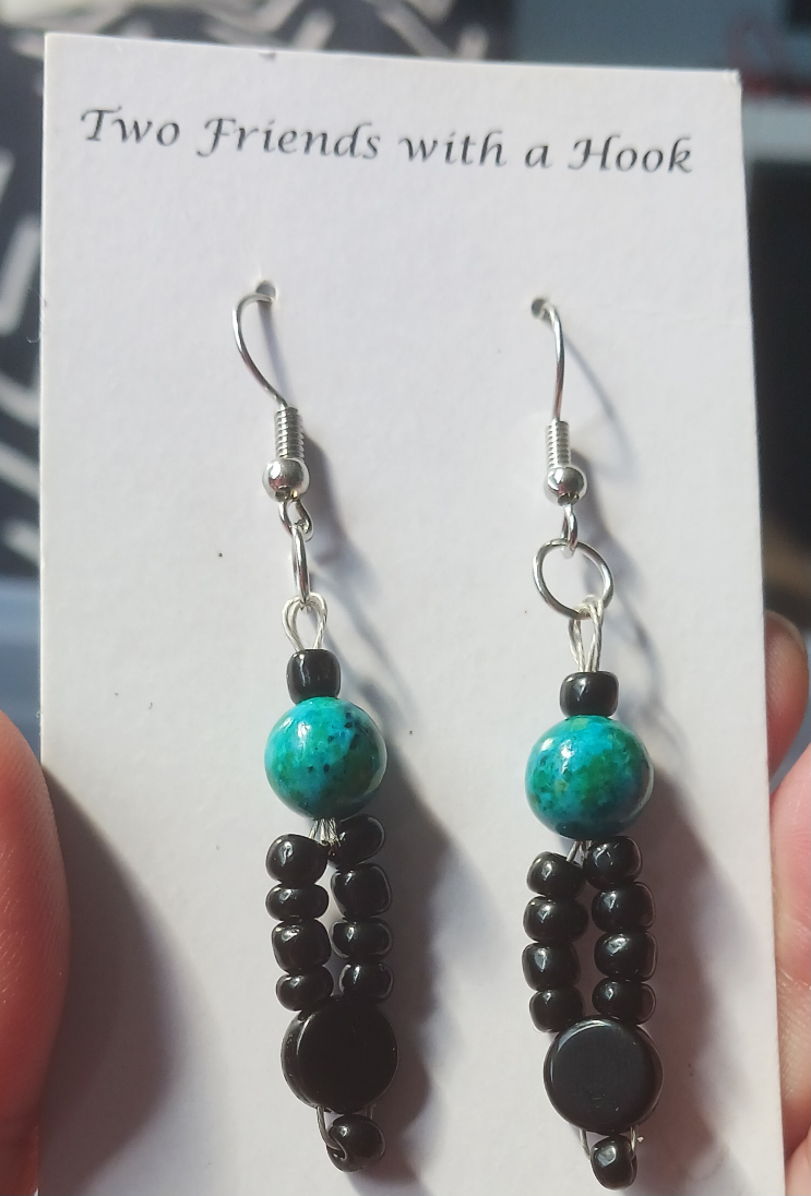 Handmade Beaded Dangle Earrings - photo 3