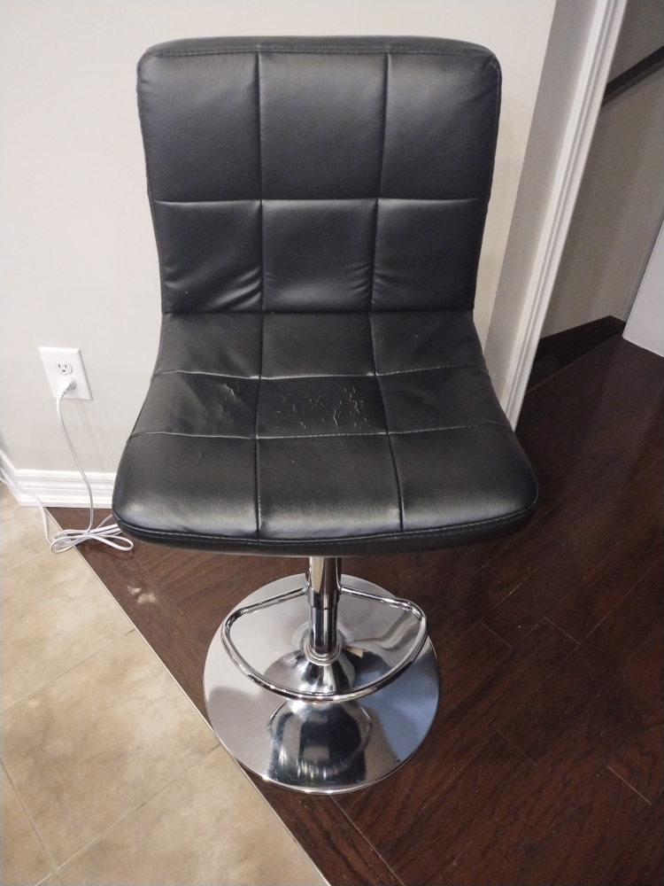 Black Swivel Bar Stool