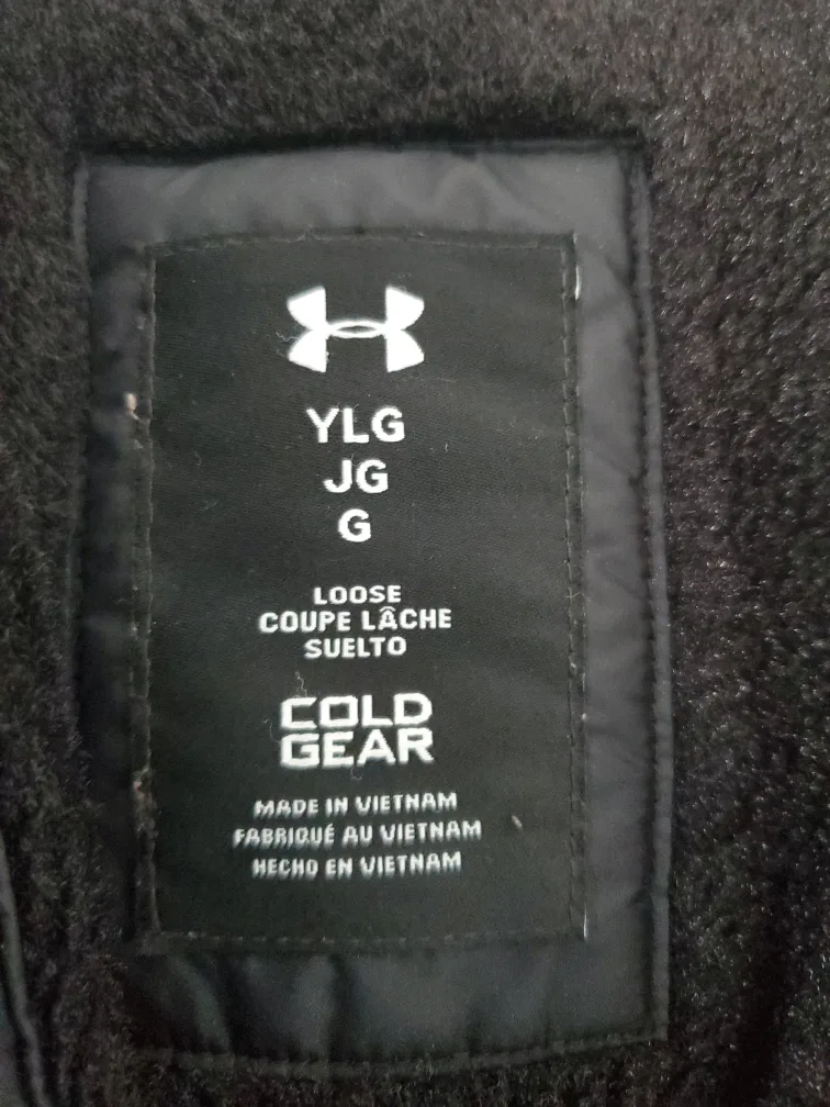 Under Armour YLG Black Puffer Jacket image indicator(2)
