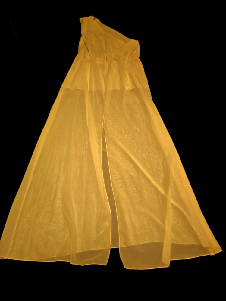 The stunning dress is at an affordable price of $35! - photo 3