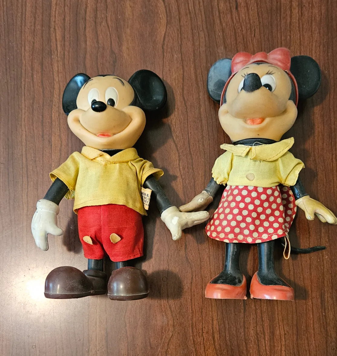 Vintage Mickey and Minnie Mouse Dolls thumbnail