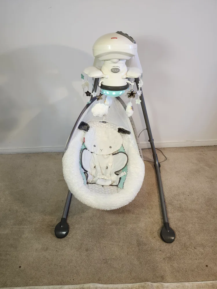 Fisher-Price Sweet Snugapuppy Dreams Cradle 'n Swing image indicator(5)