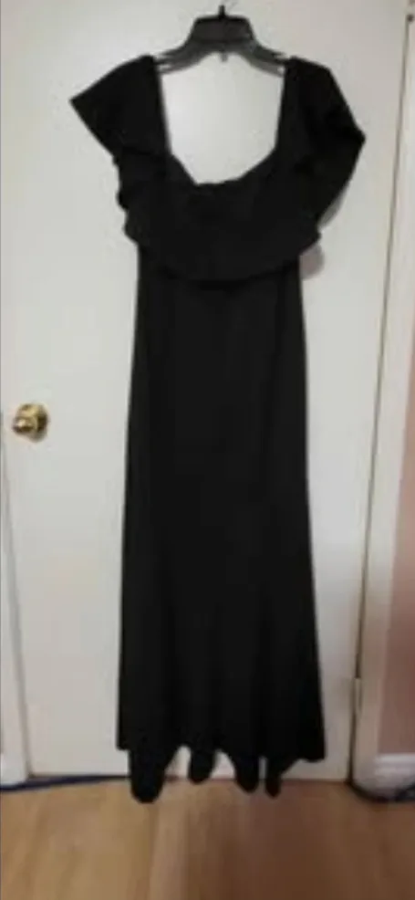 Gorgeous Black Formal Maxi Dress Sz18-22 Retail $550 image indicator(2)