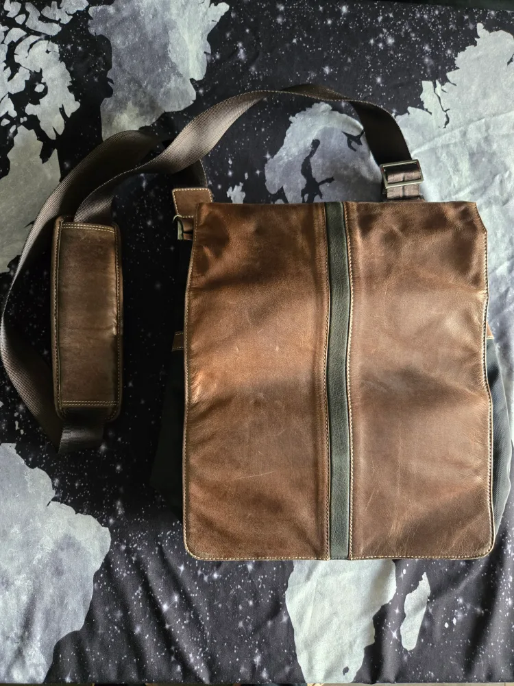 Perry Ellis Messenger Bag thumbnail