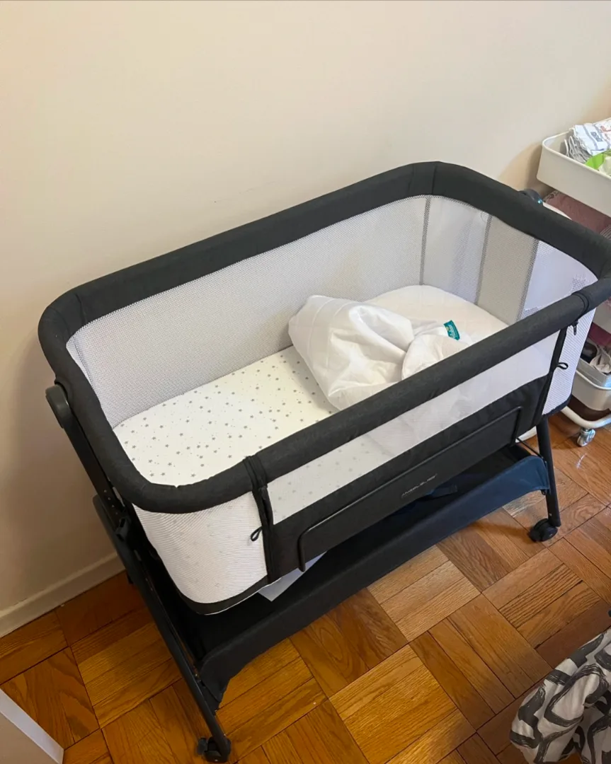 Co-sleeping Baby Bassinet thumbnail