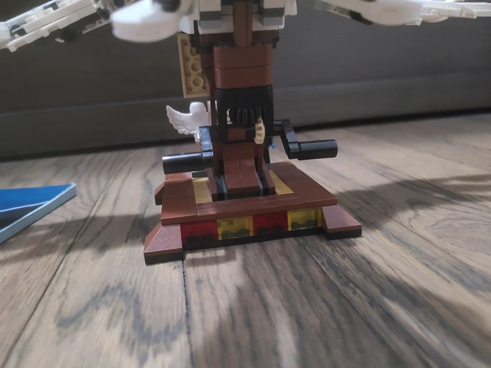 LEGO Harry Potter Hedwig 75979 image indicator(3)