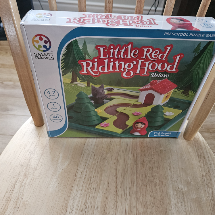 Little Red Riding Hood Deluxe Puzzle Game (Ages 4-7)
