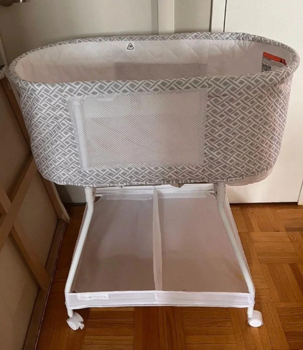 Delta Children Bassinet thumbnail