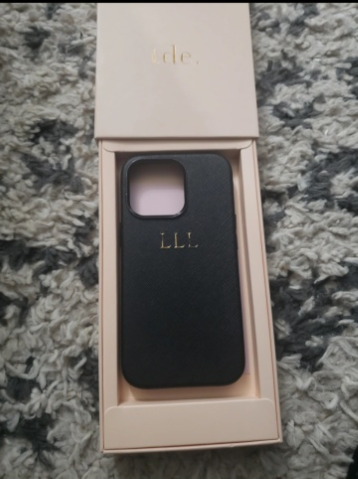 lde. Black iPhone Case