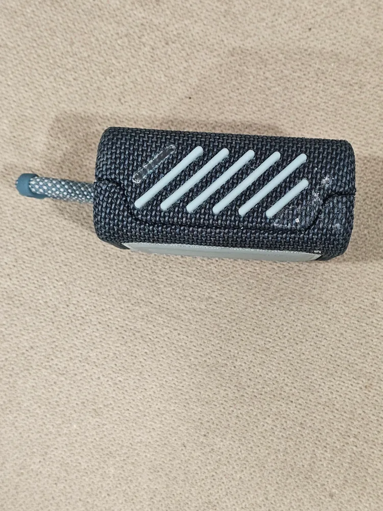 JBL Go 3 portable speaker image indicator(3)