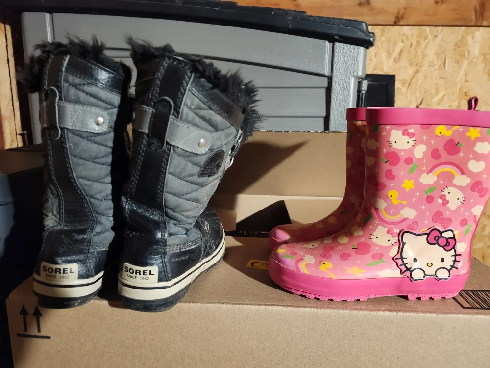Sorel Winter Boots size 1 & Hello Kitty Rain Boots size 13 child image indicator(4)