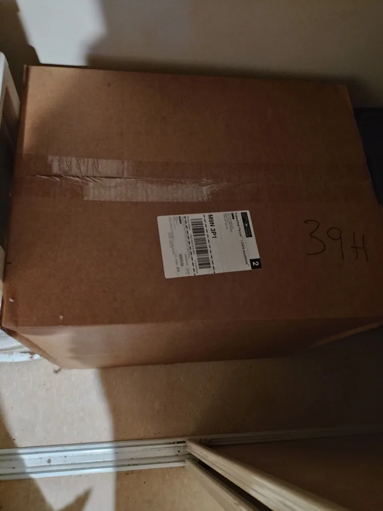 Attends Premier Underwear, Medium, 18 count image indicator(2)