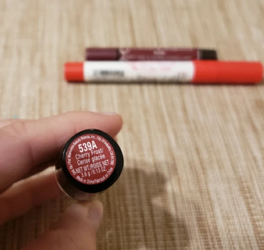 Wet n Wild Cherry Frost Lipstick - photo 2