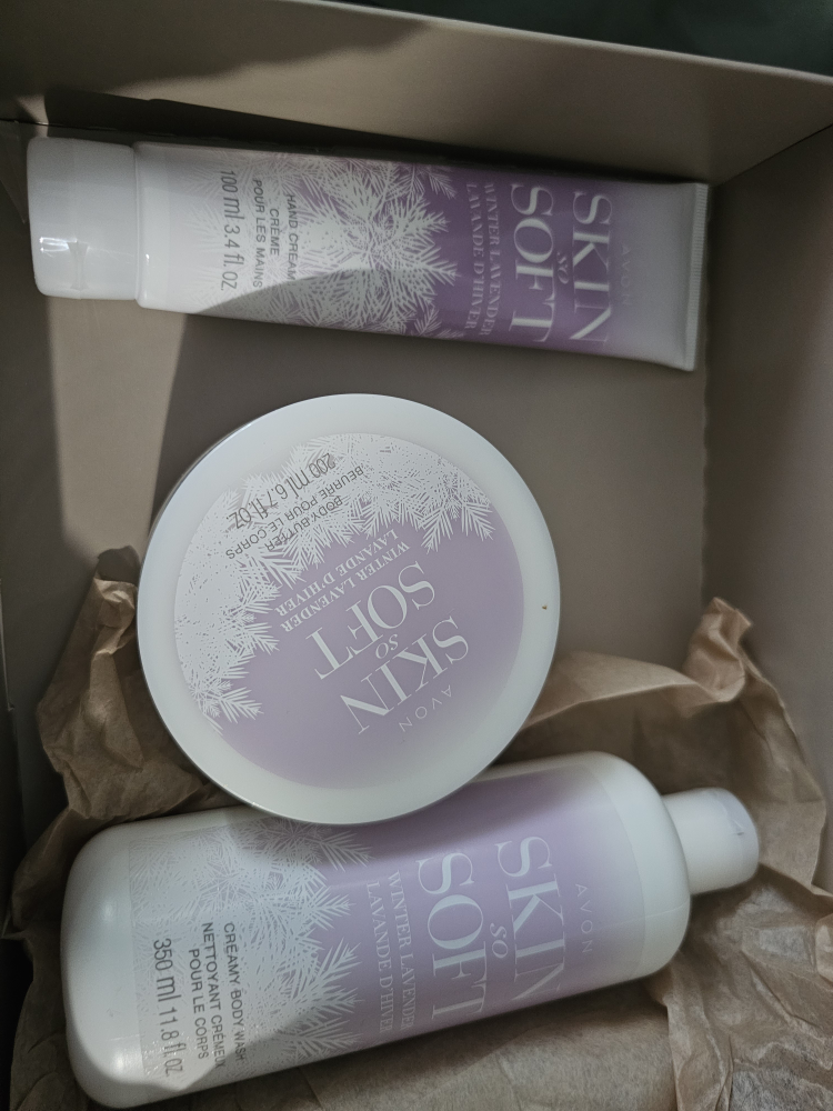 Avon Skin So Soft Winter Lavender Set