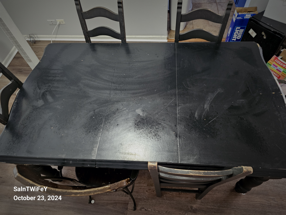 dinng table - photo 2