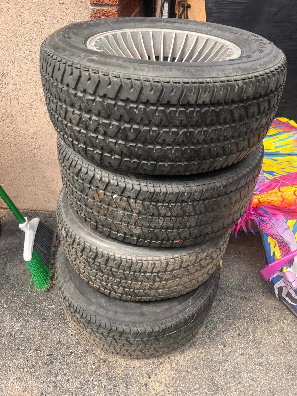 Vintage EagleGT/Goodyear Wingfoot Tires on Aluminum Rims thumbnail