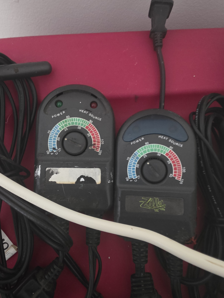 Mixed Lot of Herpstat, Inkbird, Pymeter Thermostats sold - photo 4