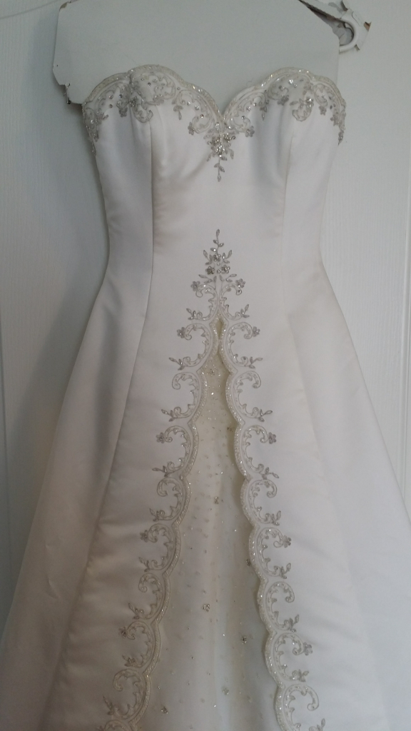 Mon Cheri Vintage Wedding dress size 8