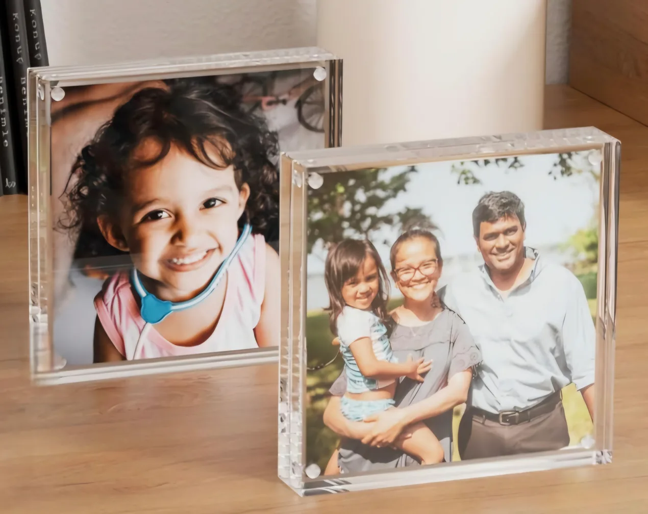Pack of 5 - Acrylic Magnetic Photo Frame 4x4" Pack thumbnail
